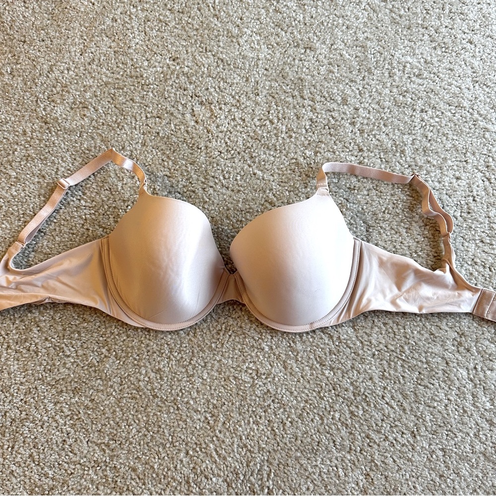 NWT Victoria’s Secret 36DD Demi Bra